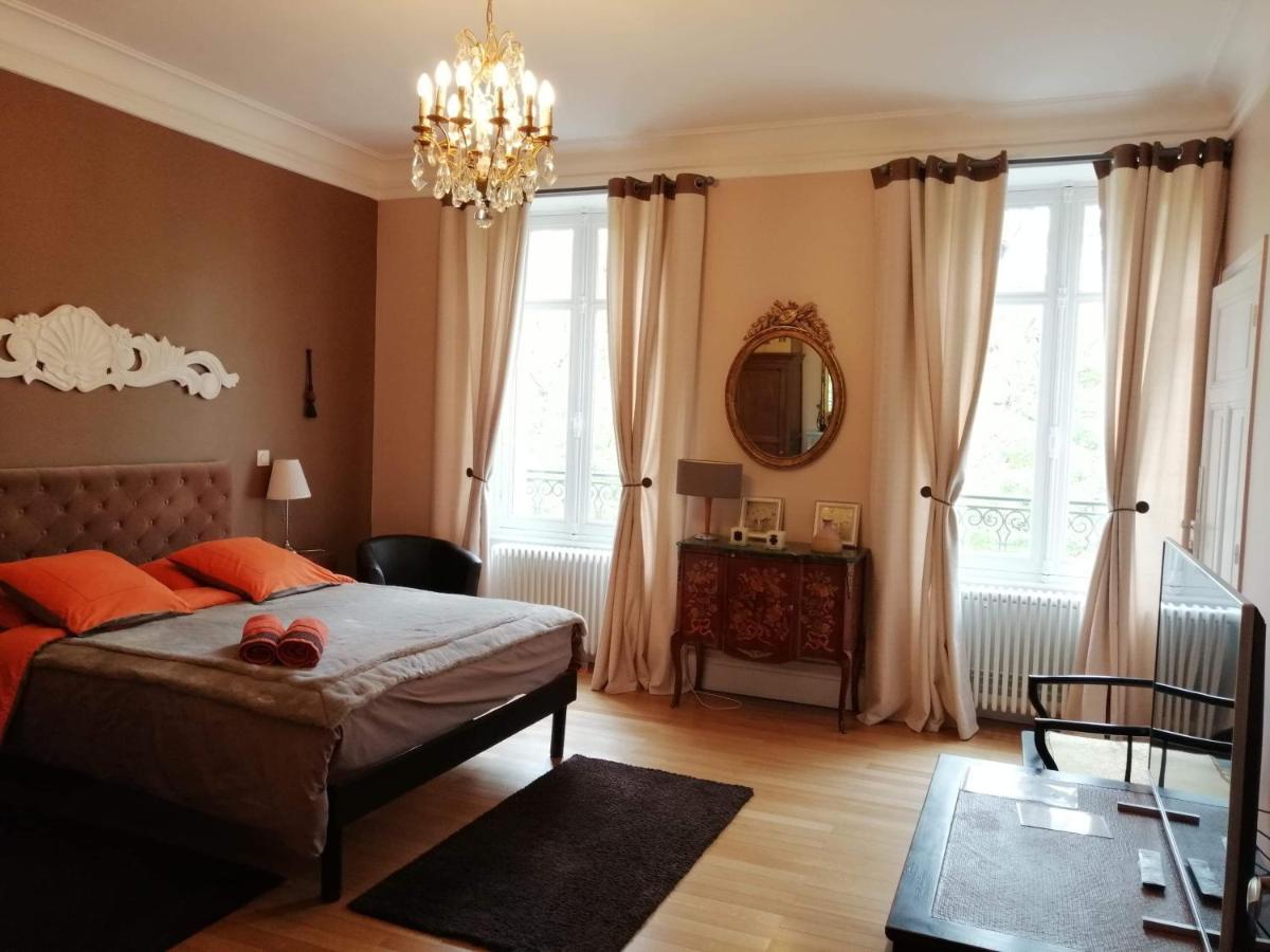 Chambres D'Hotes De Luxe Cote Parc-Cote Jardin Avec Parking Prive Gratuit Nevers Exterior foto