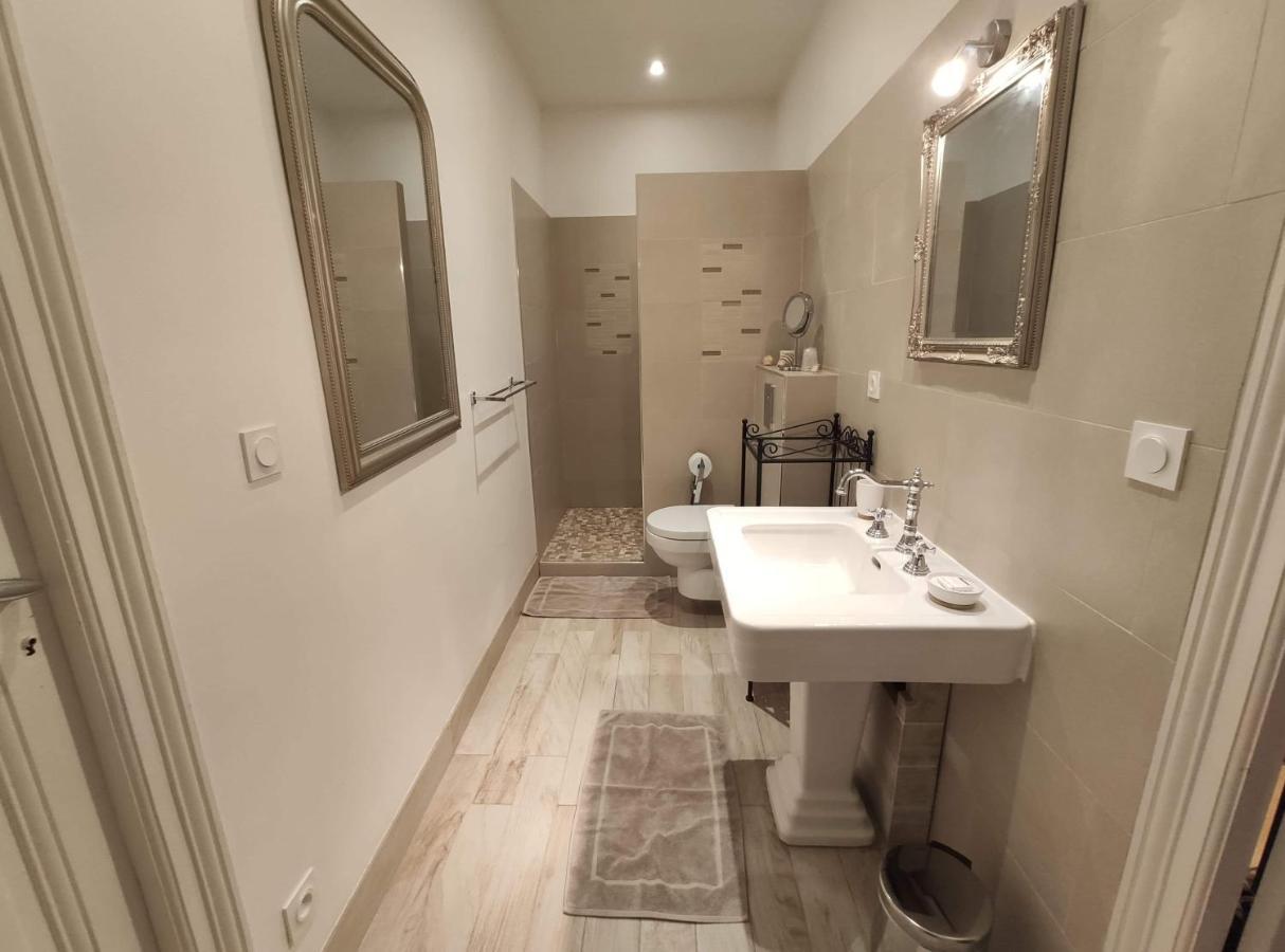 Chambres D'Hotes De Luxe Cote Parc-Cote Jardin Avec Parking Prive Gratuit Nevers Exterior foto