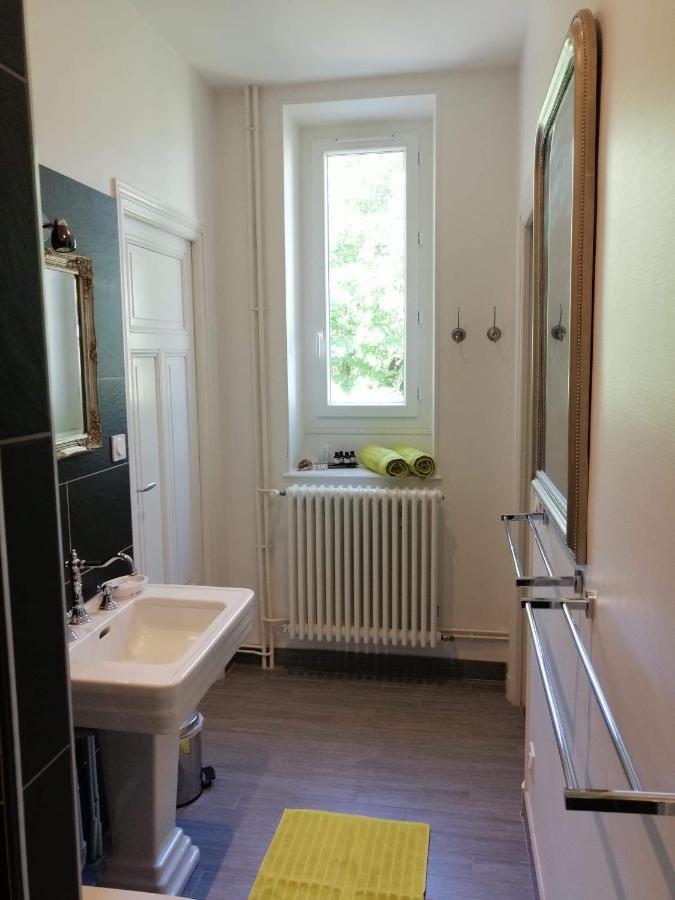 Chambres D'Hotes De Luxe Cote Parc-Cote Jardin Avec Parking Prive Gratuit Nevers Exterior foto