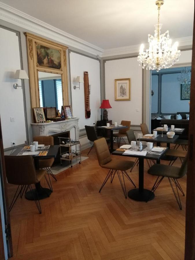 Chambres D'Hotes De Luxe Cote Parc-Cote Jardin Avec Parking Prive Gratuit Nevers Exterior foto