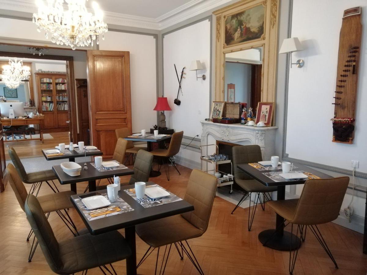 Chambres D'Hotes De Luxe Cote Parc-Cote Jardin Avec Parking Prive Gratuit Nevers Exterior foto