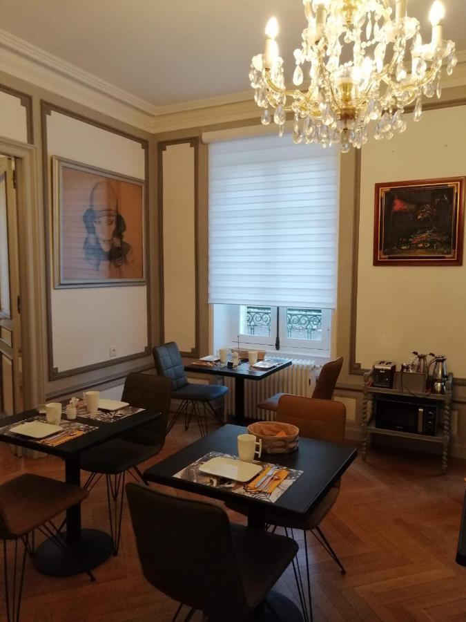 Chambres D'Hotes De Luxe Cote Parc-Cote Jardin Avec Parking Prive Gratuit Nevers Exterior foto