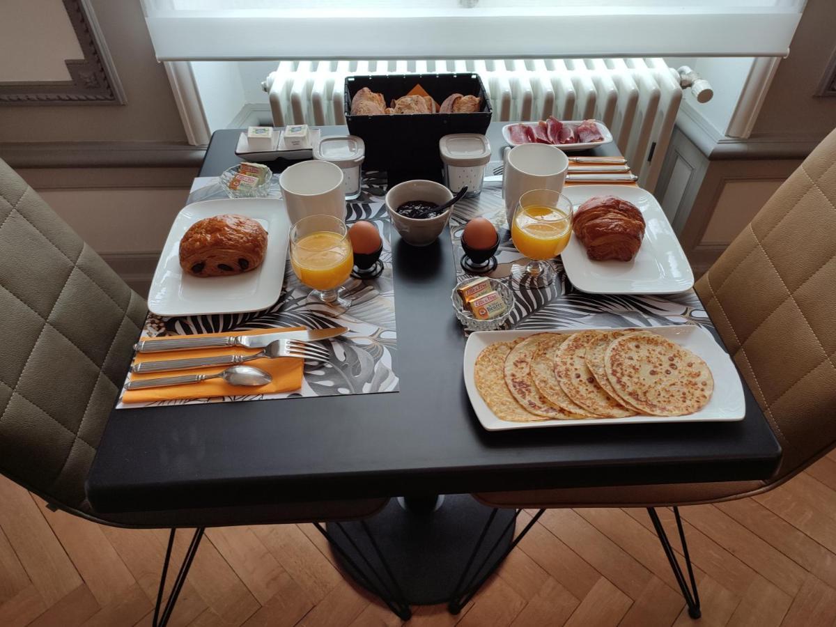 Chambres D'Hotes De Luxe Cote Parc-Cote Jardin Avec Parking Prive Gratuit Nevers Exterior foto