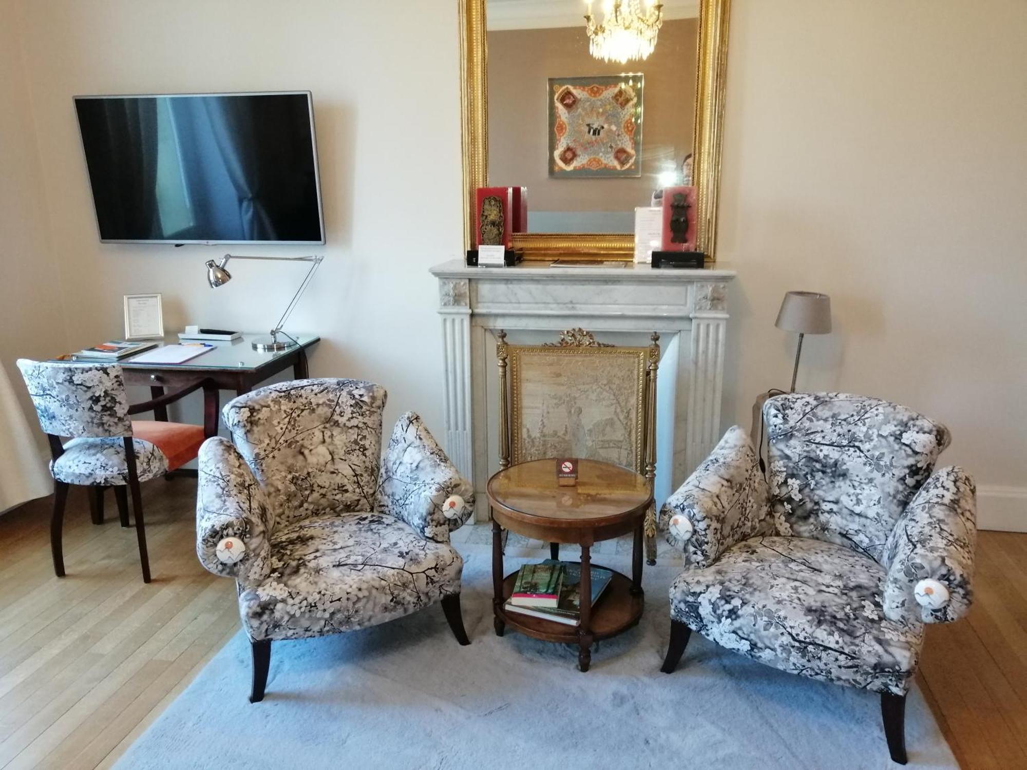 Chambres D'Hotes De Luxe Cote Parc-Cote Jardin Avec Parking Prive Gratuit Nevers Exterior foto