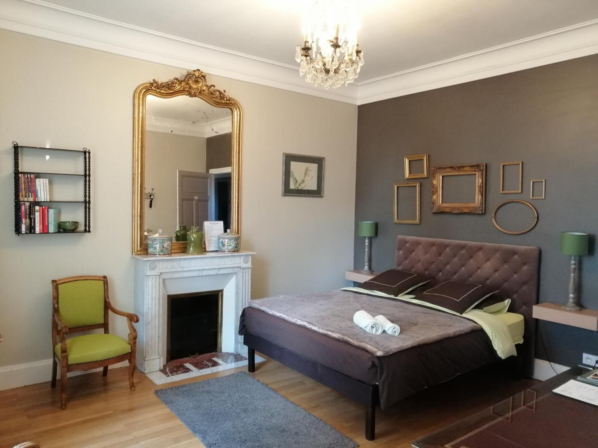 Chambres D'Hotes De Luxe Cote Parc-Cote Jardin Avec Parking Prive Gratuit Nevers Exterior foto
