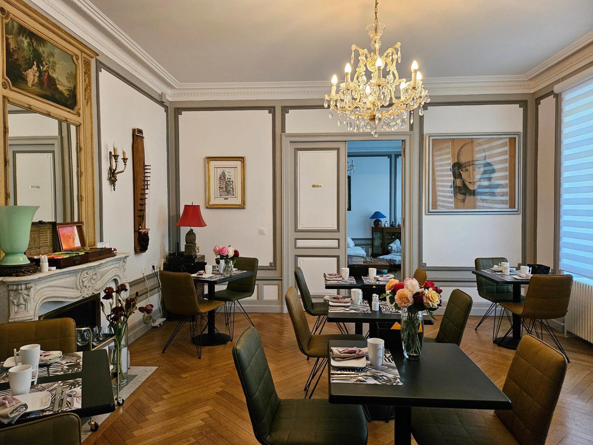 Chambres D'Hotes De Luxe Cote Parc-Cote Jardin Avec Parking Prive Gratuit Nevers Exterior foto