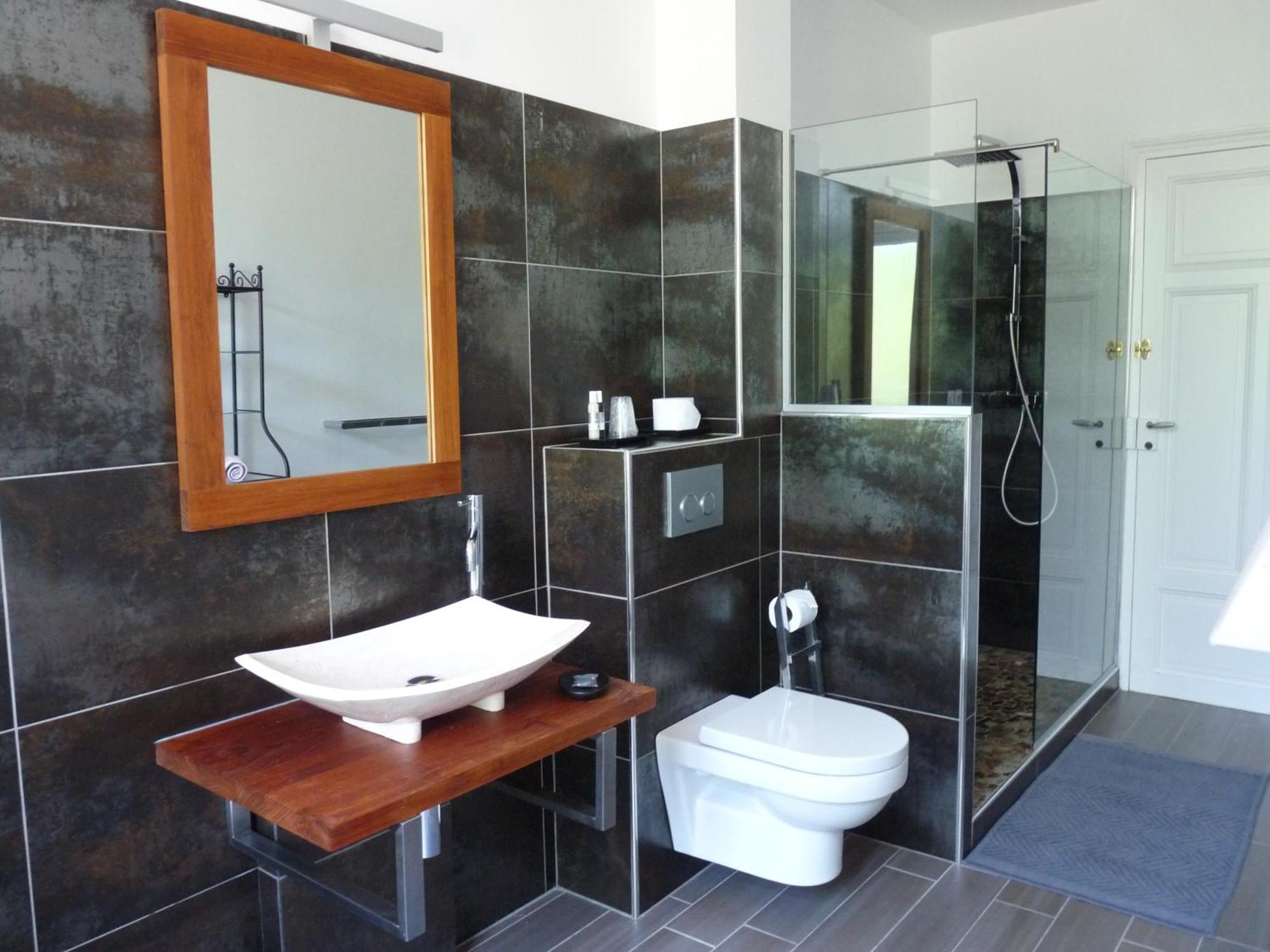 Chambres D'Hotes De Luxe Cote Parc-Cote Jardin Avec Parking Prive Gratuit Nevers Zimmer foto