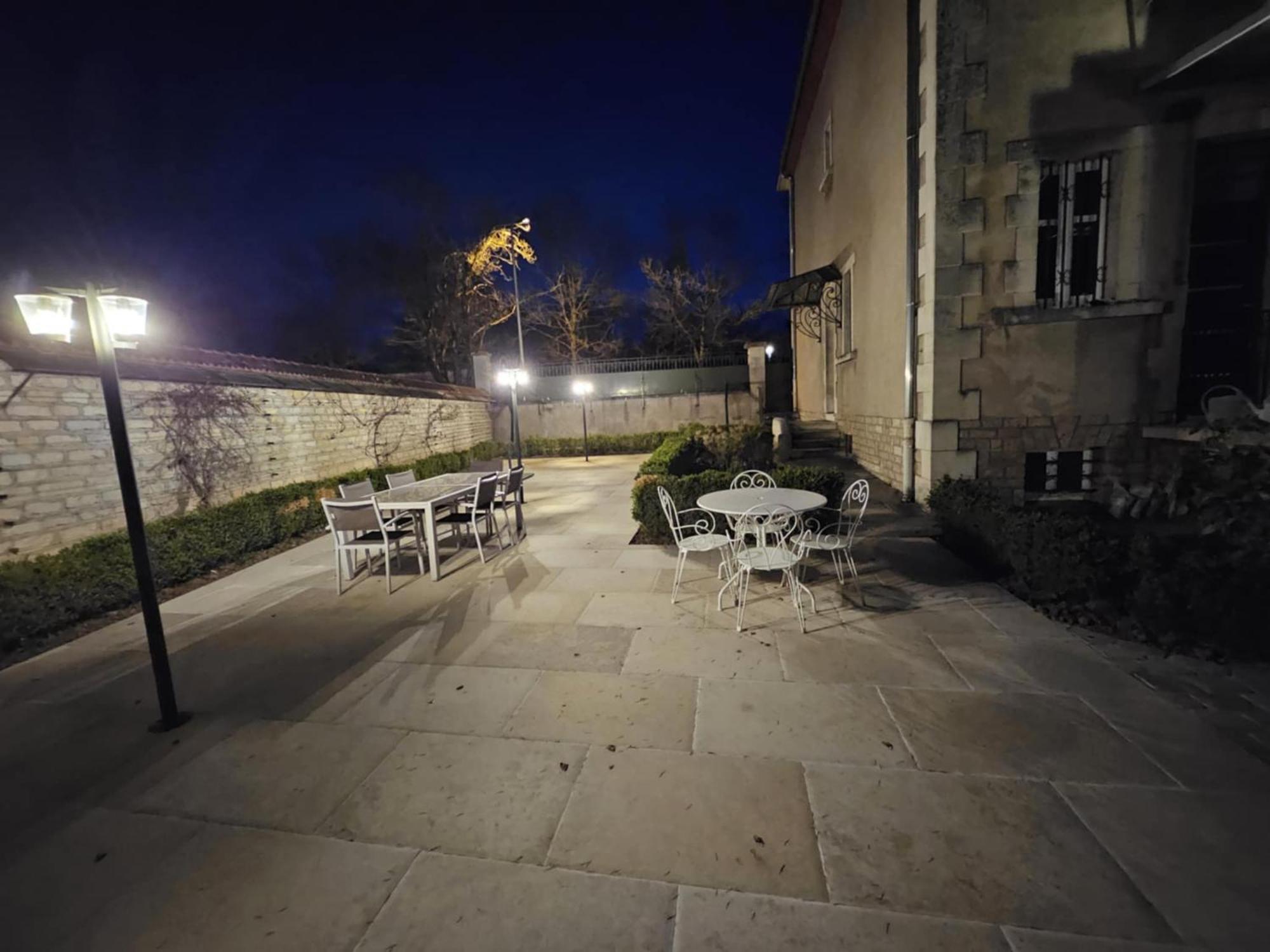 Chambres D'Hotes De Luxe Cote Parc-Cote Jardin Avec Parking Prive Gratuit Nevers Exterior foto