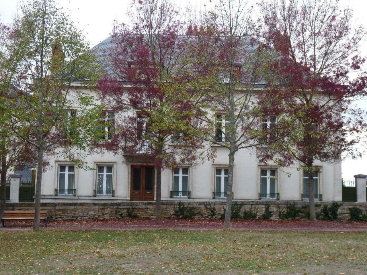 Chambres D'Hotes De Luxe Cote Parc-Cote Jardin Avec Parking Prive Gratuit Nevers Exterior foto