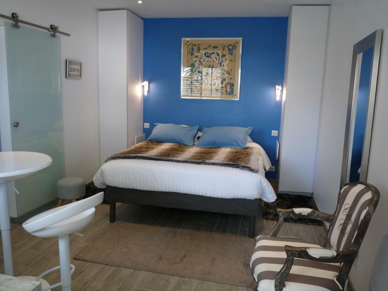 Chambres D'Hotes De Luxe Cote Parc-Cote Jardin Avec Parking Prive Gratuit Nevers Exterior foto